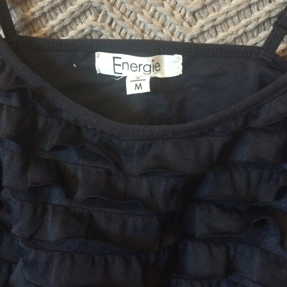 Cute Ruffled Tank - Picture 2 of 2