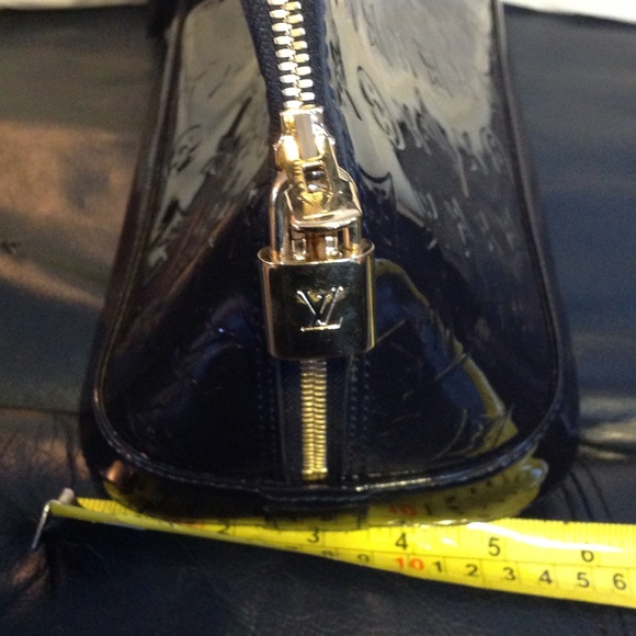 NO TRADE ❤️AUTHENTIC LV LIMITED EDITION VERNIS BAG - Picture 3 of 4