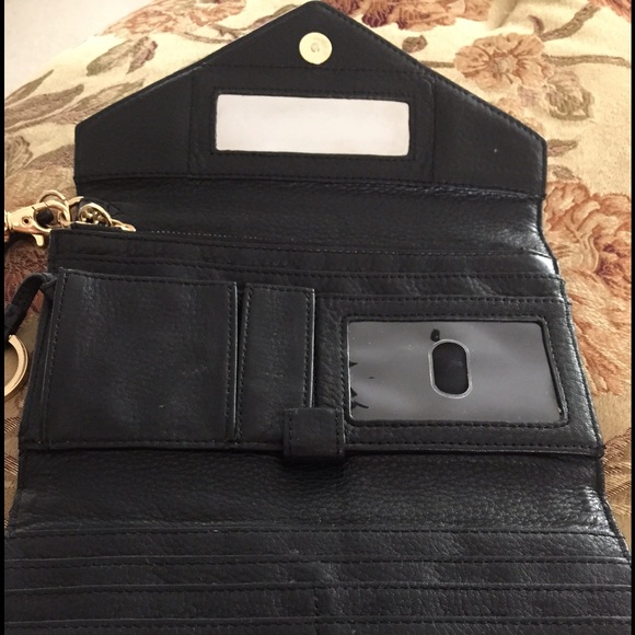 Authentic Tory Burch Clutch/Wallet - Picture 2 of 4