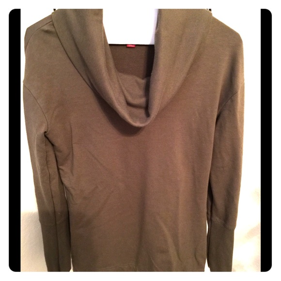 Long cowl neck sweatshirt