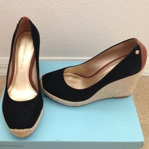 Antonio Melanie wedge heels size 7