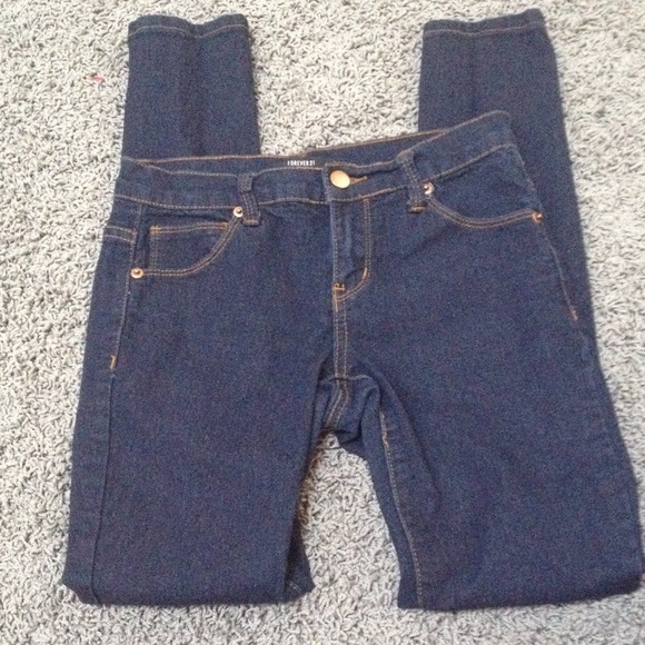 F21 skinnies (: