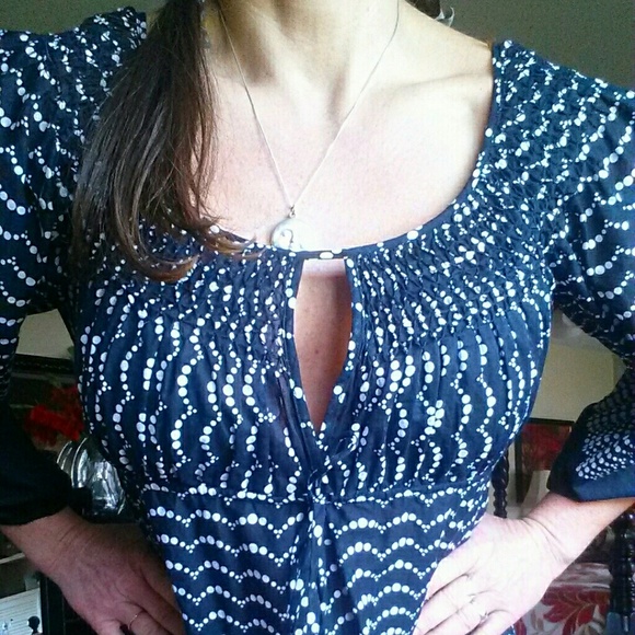 BCBG MaxAzria blouse size medium - Picture 2 of 3