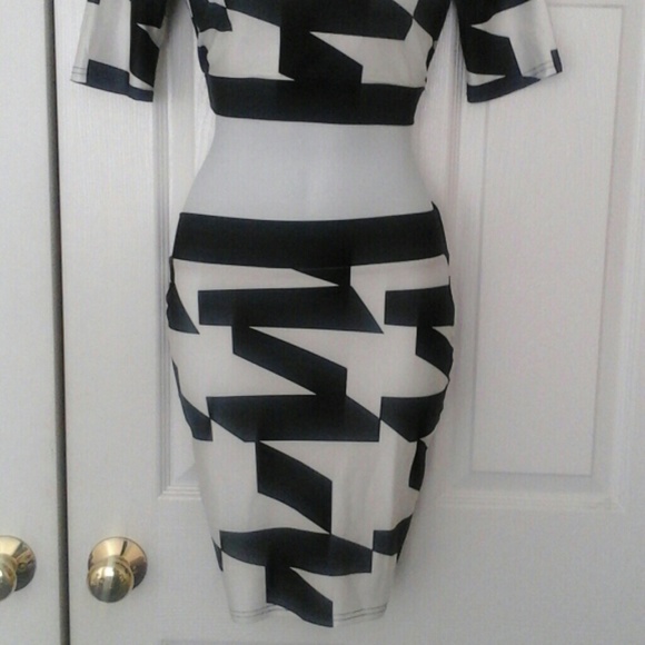 Cute 2 pcs Houndstooth Skirt Set NWOT - Picture 3 of 3