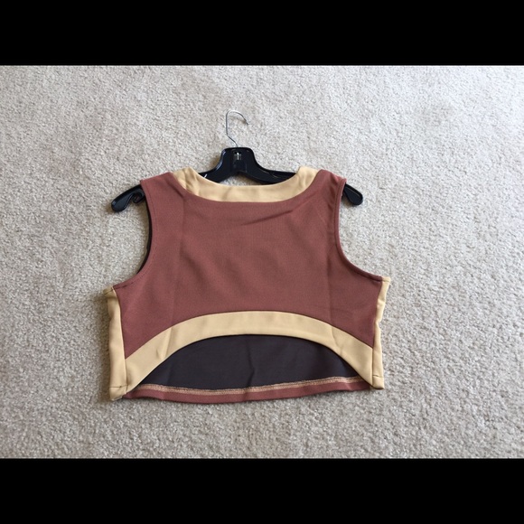 Crop Top - Picture 2 of 4