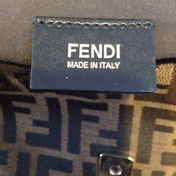 NO TRADE ❤ FENDI BAG - Picture 3 of 4