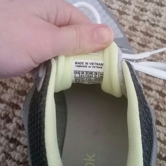 Reebok Running - Picture 2 of 4