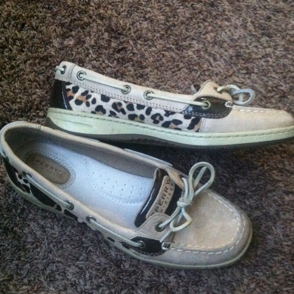 Sperry top-sider shoe