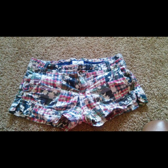 American Eagle Floral Shorts