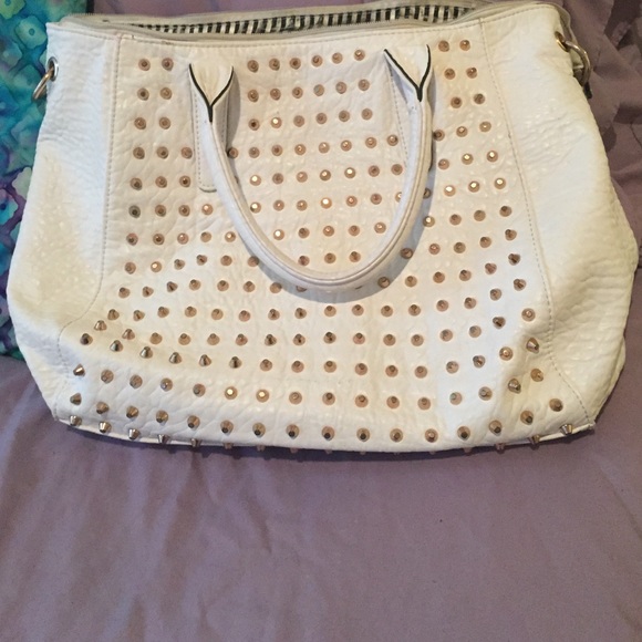 charming Charlie white purse with gold hardware