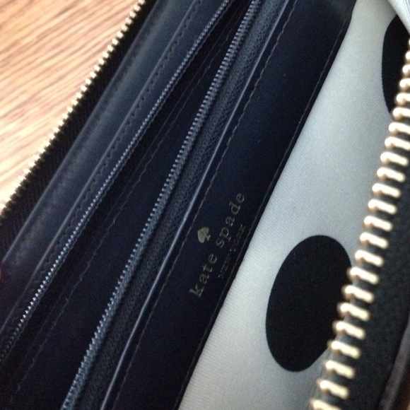 Black Kate Spade Wallet (no tags) - Picture 3 of 3