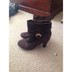 Brown boots with strap