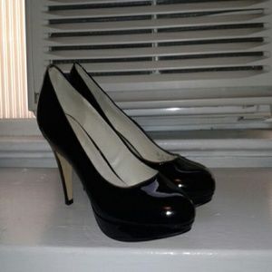 Sorry. Shoes. Having in hold