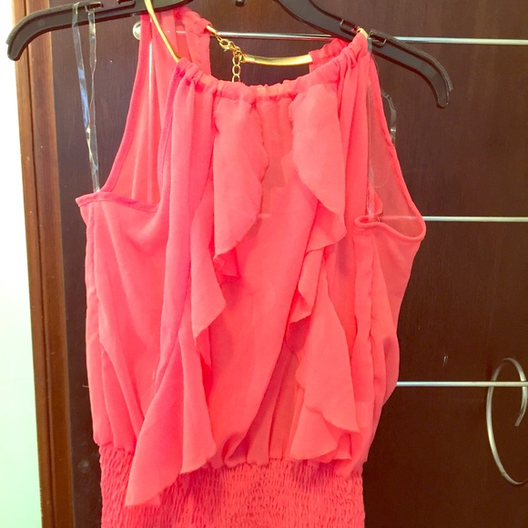 Coral top with necklace to tie around the neck
