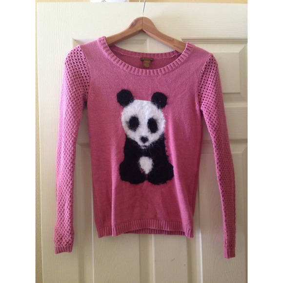 Pink sweater with panda 🐼