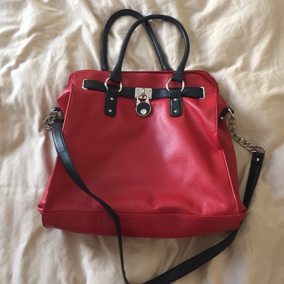 Red patent leather purse