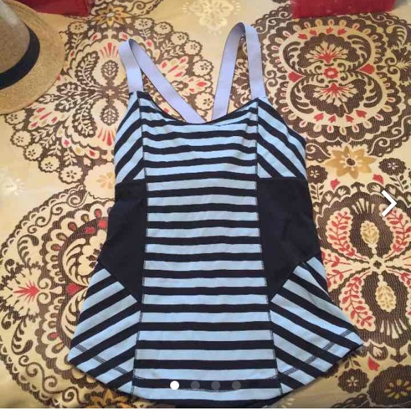 Lululemon workout top!