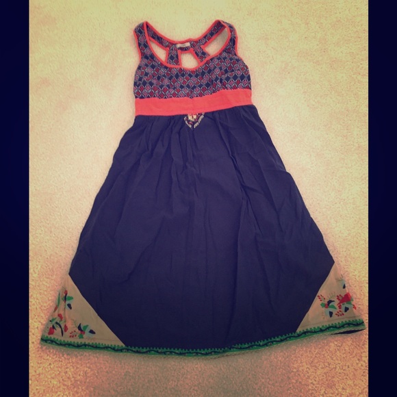 Cute and bright  urban outfitters dress, size xs!