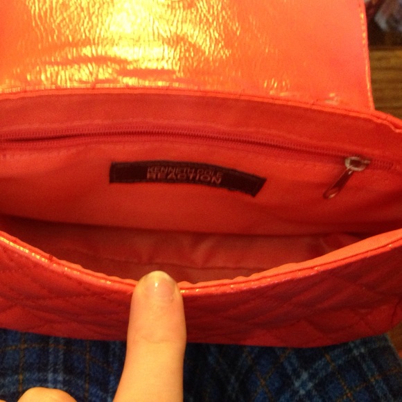 Pink purse - Picture 2 of 2