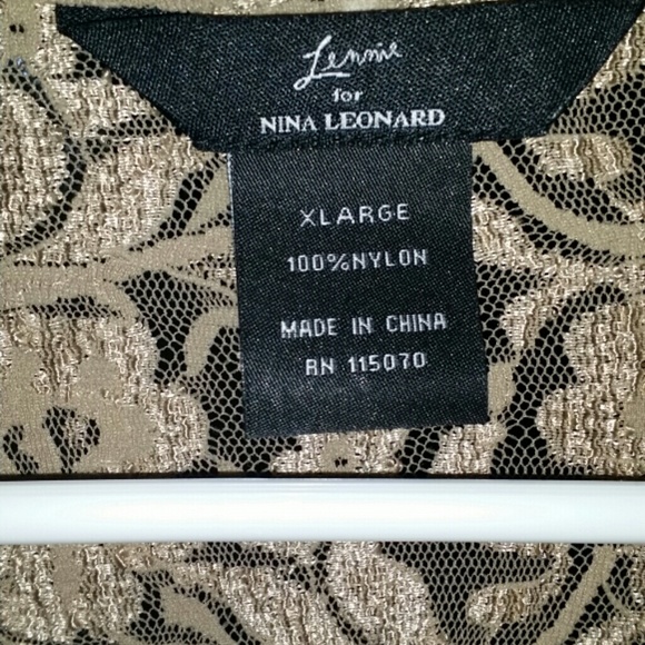 Lace cover up - Picture 3 of 3