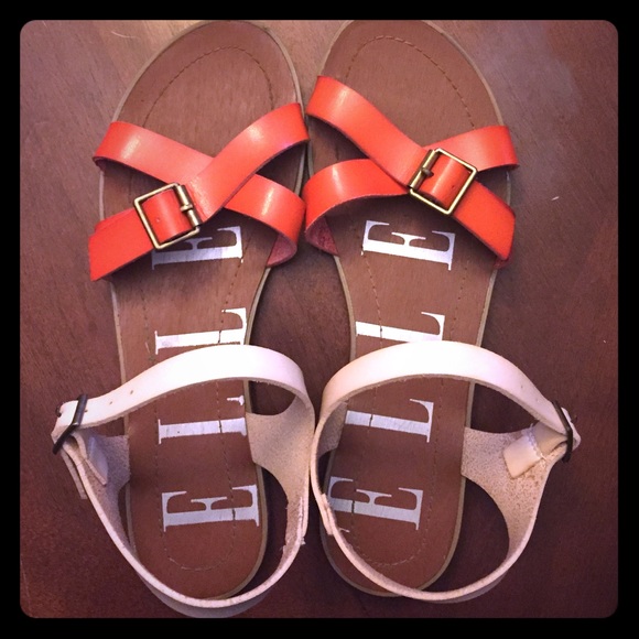 Cute, comfortable Elle Sandals