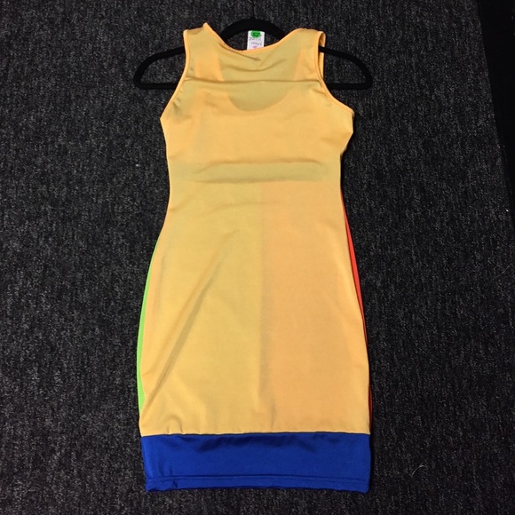 Color blocking✂️final reduction✂️ - Picture 2 of 2