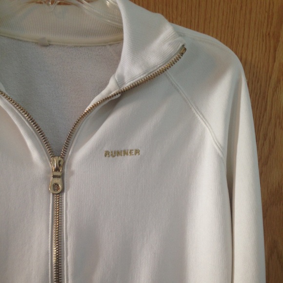 White and gold jacket - Picture 2 of 3