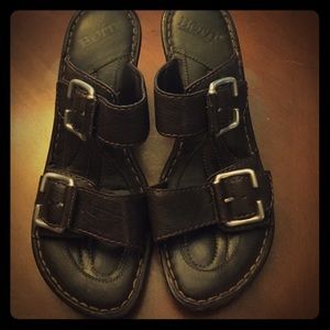 Born Arris sandals in brown