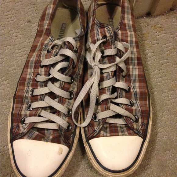 Plaid converse