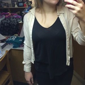 CREAM H&M BUTTON DOWN BLOUSE