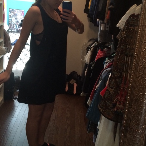 Dress - Picture 2 of 2