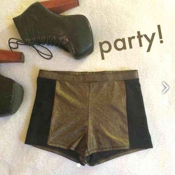 F21 hot pants disco short