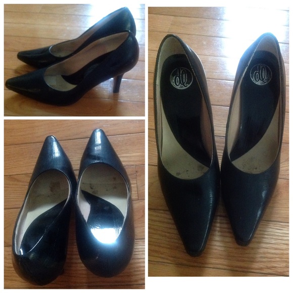 Donna Lawrence | black patent pointy toe heels
