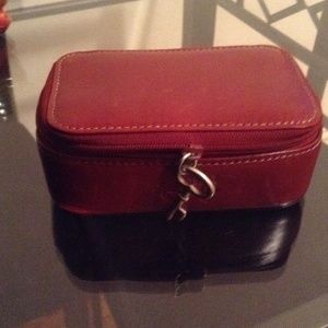 Fossil leather jewelry holder