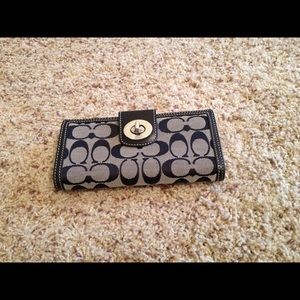 SOLD @lovelyangel2013 bundle