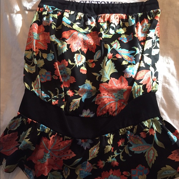 Bordeaux sleeveless top