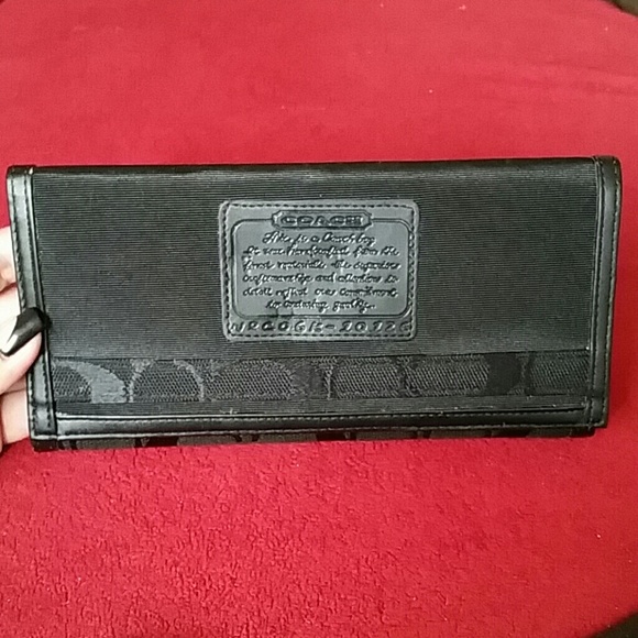 Cute Black Wallet w/checkbook holder