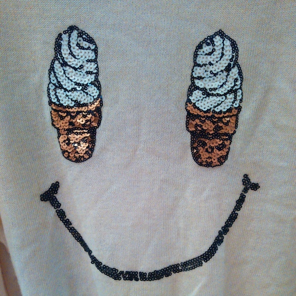 🍦 Wildfox Icecream Smiley Face Sweater 🍦 - Picture 2 of 4