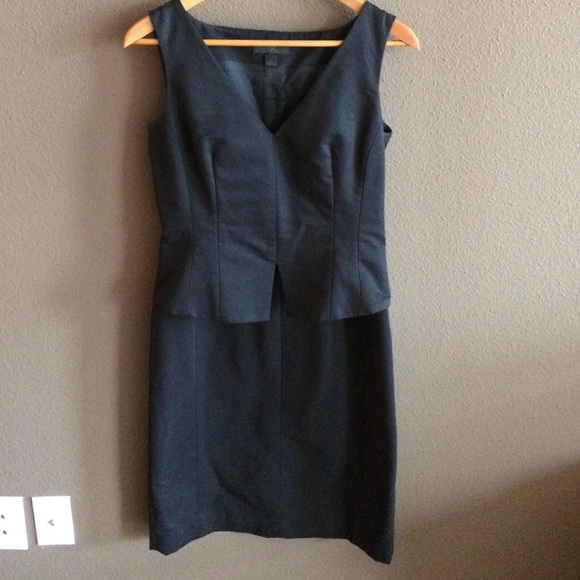 Banana Republic Dress (Satin fill) - Picture 2 of 3