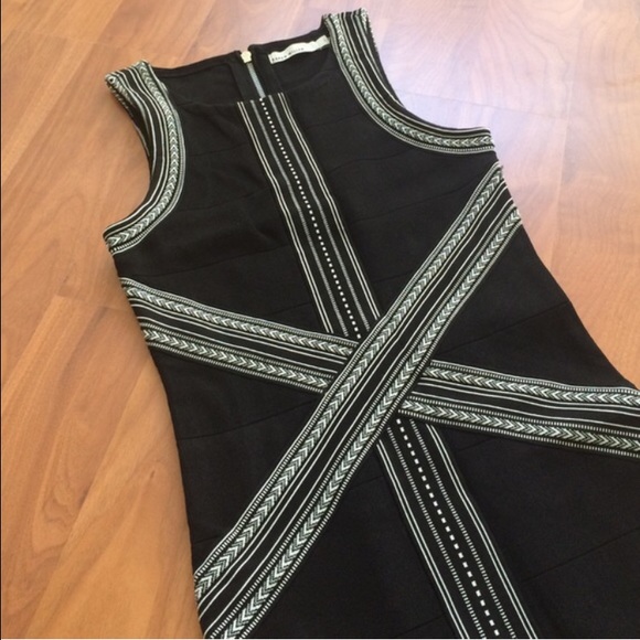 Karen Millen Bodycon Dress - Picture 4 of 4