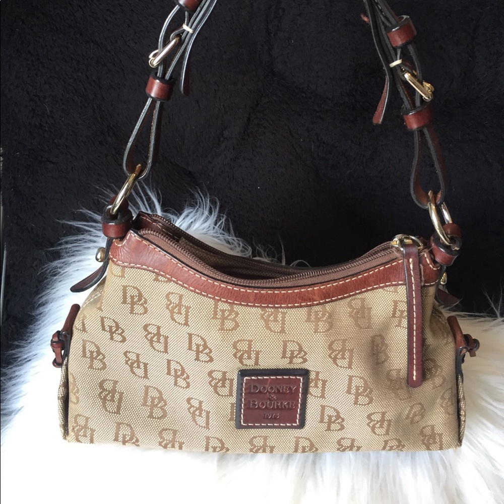 Dooney & Bourke purse