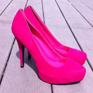 Pretty Pink Pumps.