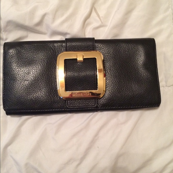 Michael kors clutch
