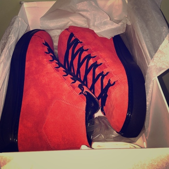 Balenciaga Arenas size 42. Red suede retail 600$ - Picture 1 of 1