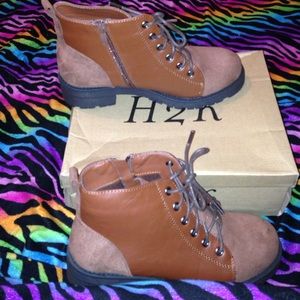 H2K boots ,