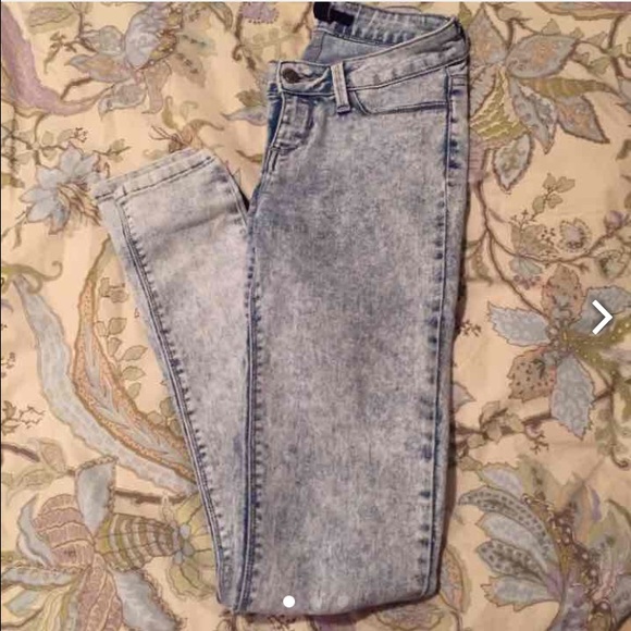 F21 Skinnies.