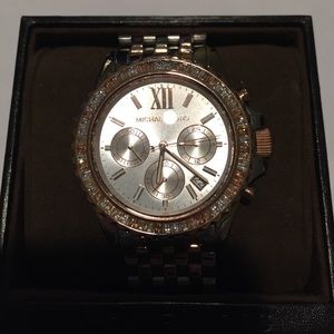 Michael Kors MK5876 Chronograph Silver Dial