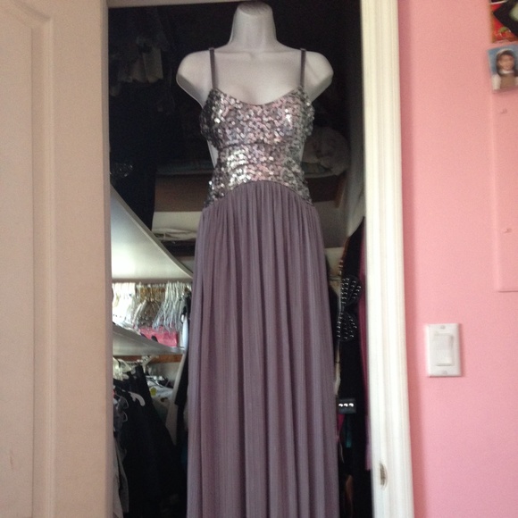 Jessica Simpson floor length silver gown size 2 - Picture 2 of 4