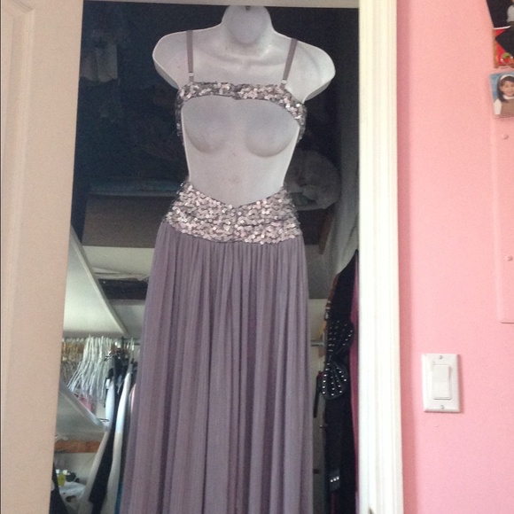 Jessica Simpson floor length silver gown size 2 - Picture 4 of 4