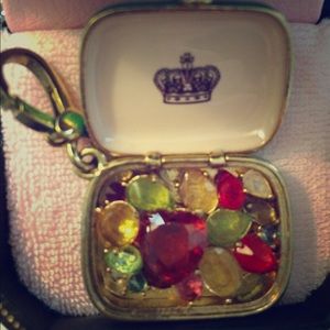 RARE jewel mint box juicy couture charm